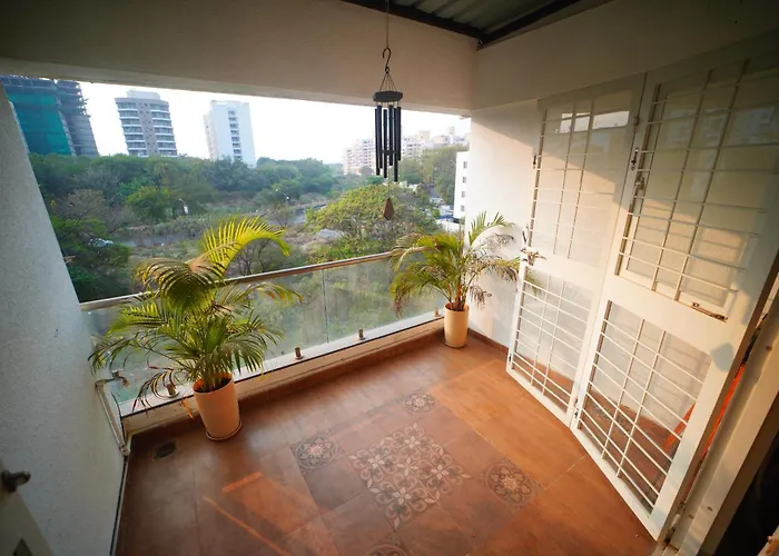 2Bhk Fully Furnished Apartment By The Signature Stays