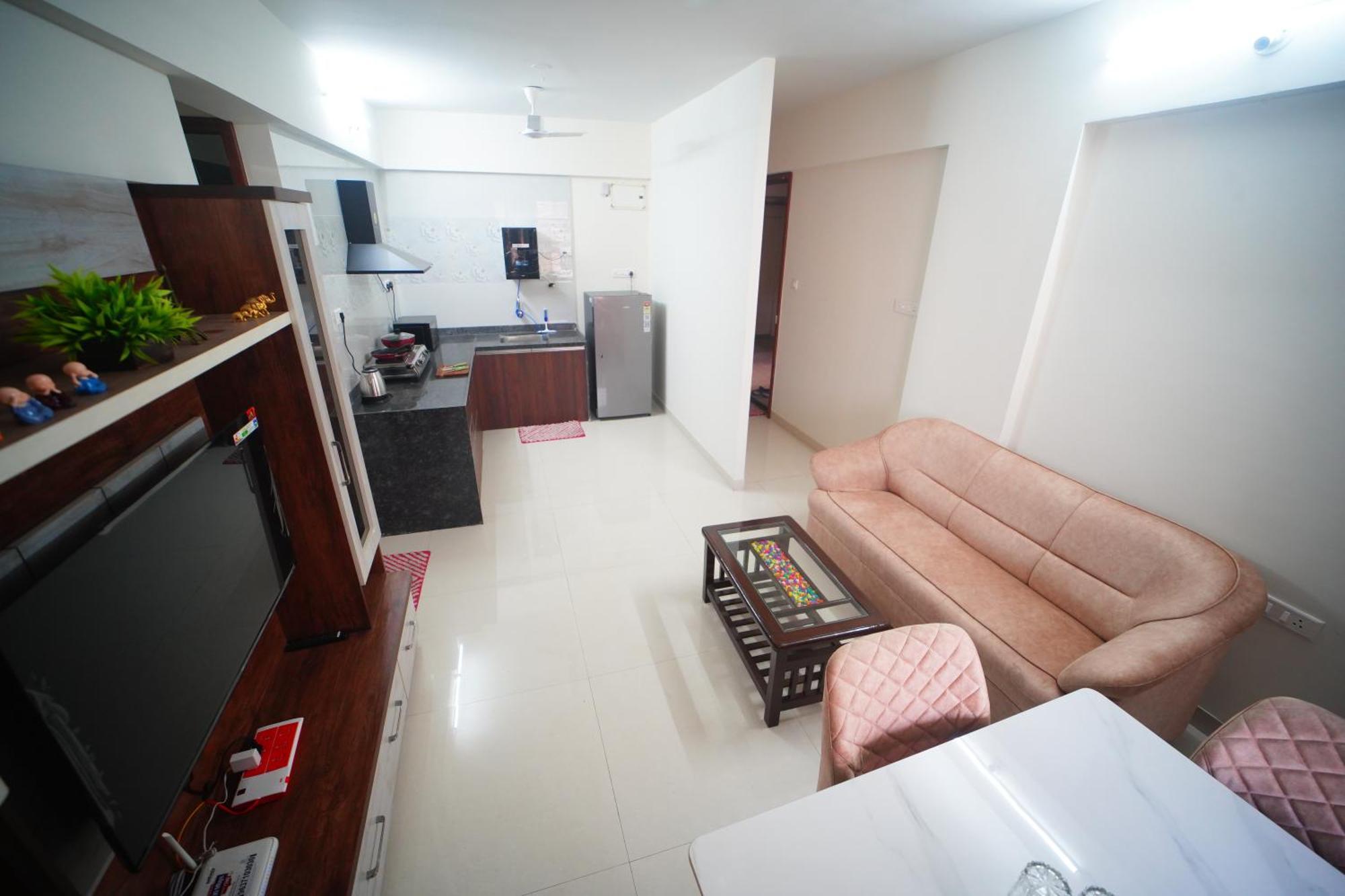 2bhk Fully Furnished By The Signature