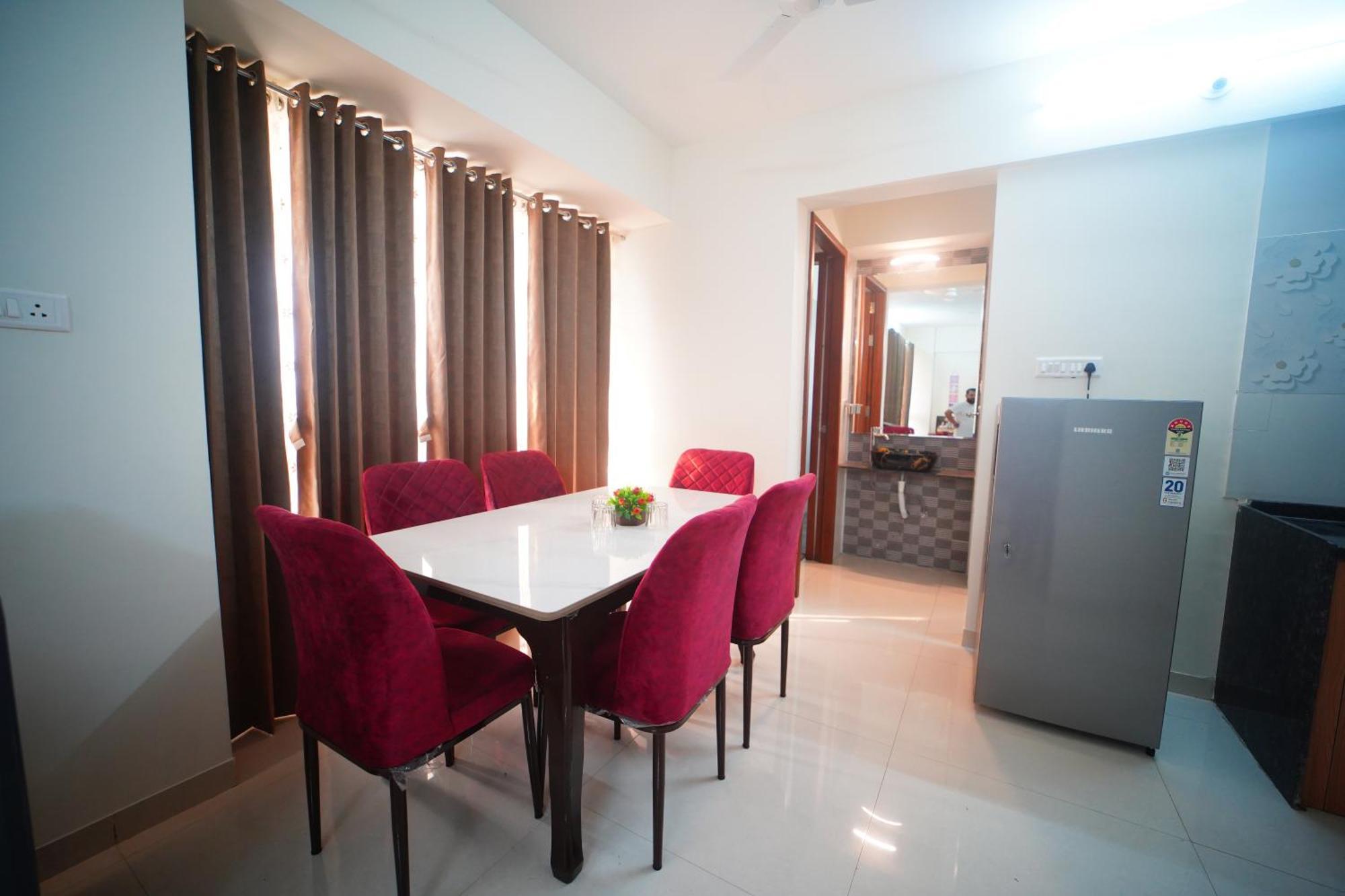 2bhk Fully Furnished By The Signature Apartment