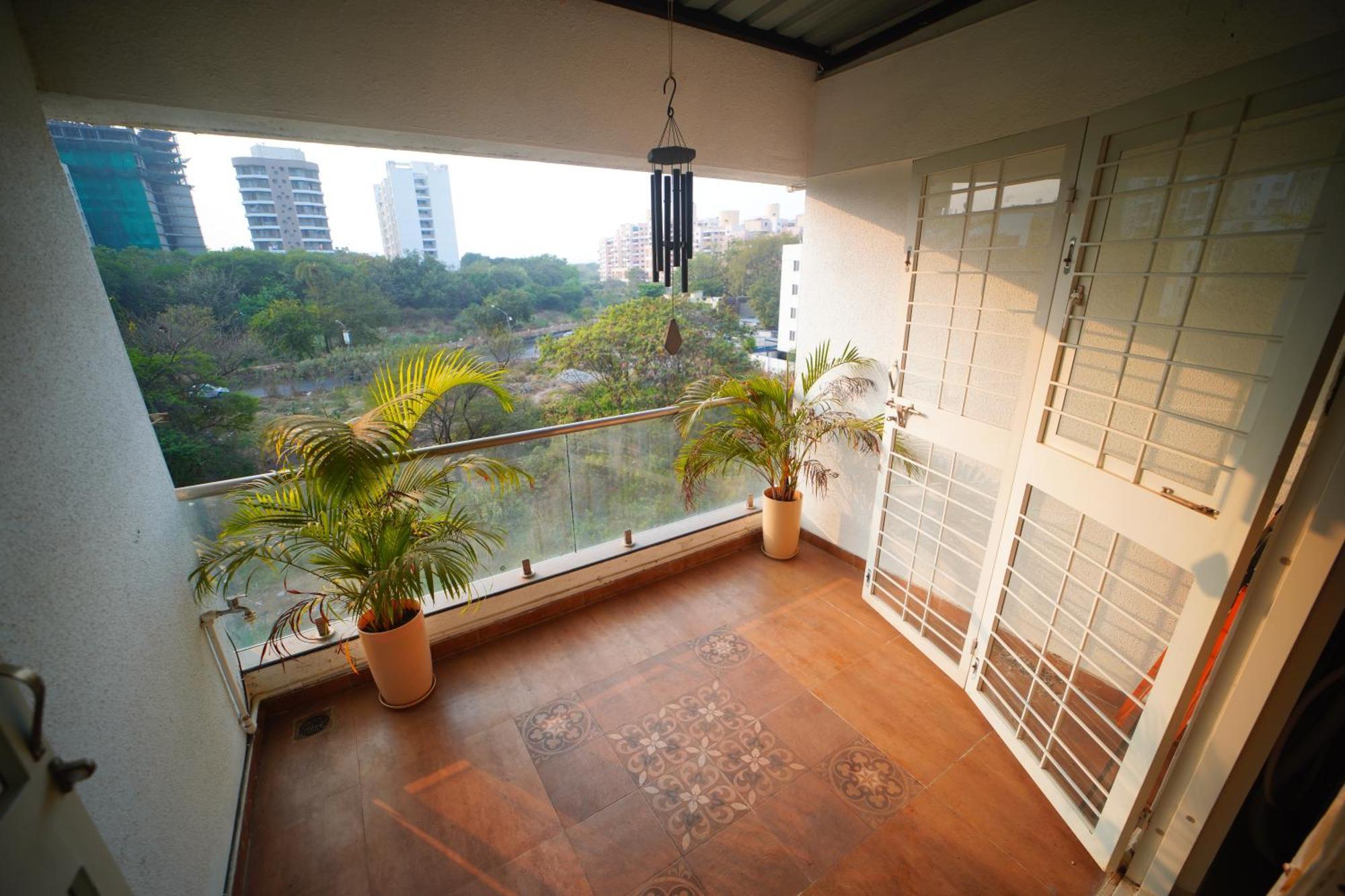 Apartment 2bhk Fully Furnished By The Signature Pune
